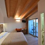 ベッド・アンド・ブレックファスト Ortopi Country Canapa House ポルト・レカナーティ