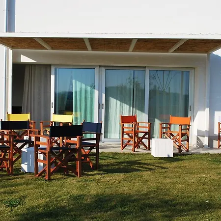 Alojamento de Acomodação e Pequeno-almoço Ortopi Country Canapa House