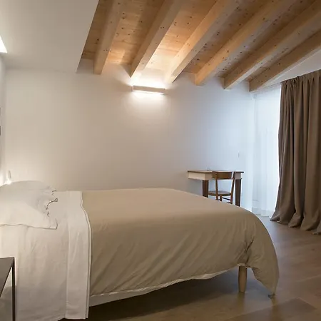 Ortopi Country Canapa House 4*